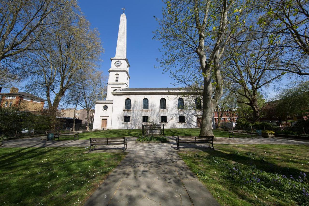 St. Lukes View, Shoreditch, By The Design Traveller London Exterior photo